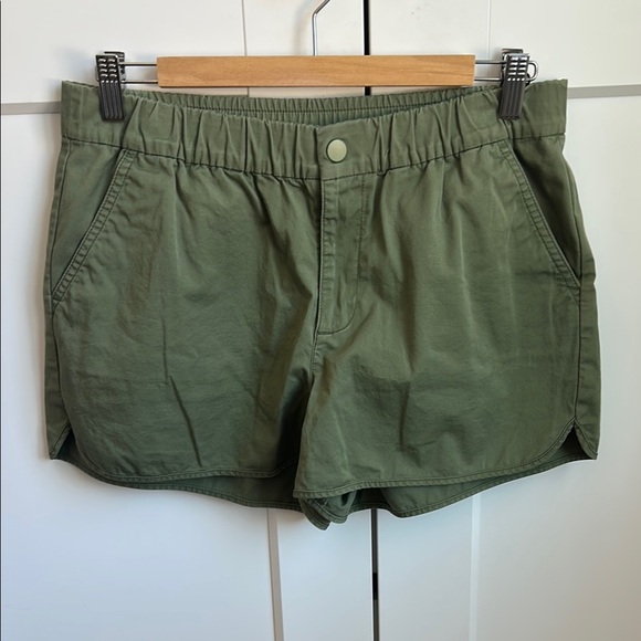 JCrew Olive Green Women's Shorts | M - Picture 1 of 4